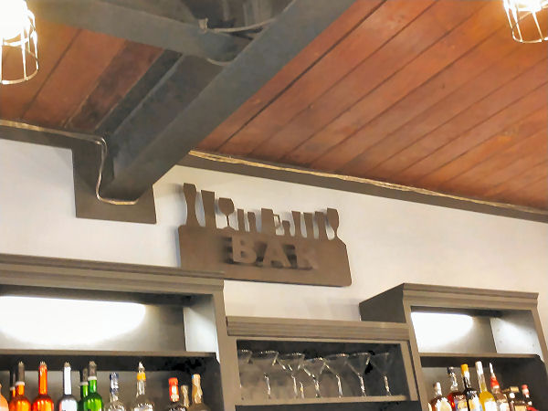 Clemenzas bar 2